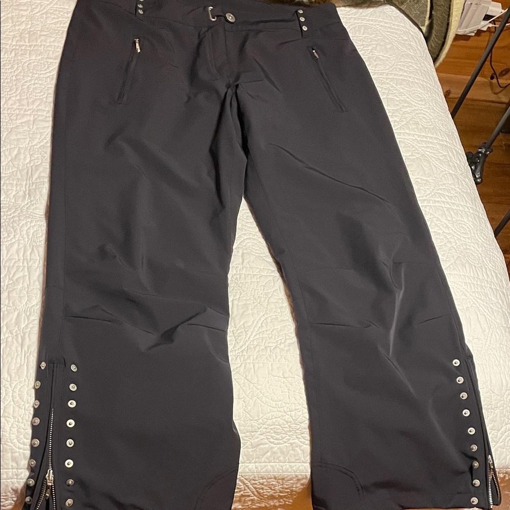 Women’s OBERMEYER black ski pants 
Size 14 XL